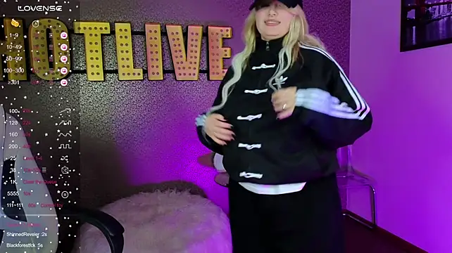 Eridabytrend live cam on StripChat