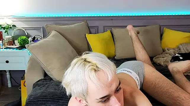 Yan_Cat live sex cam