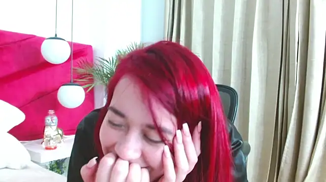 Sophie_ponce live cam preview