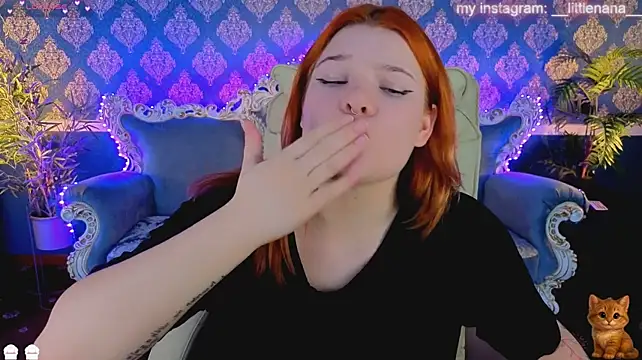 Clumsy_Nana live cam preview