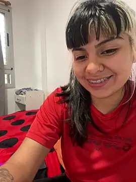 Miaaromero live cam preview