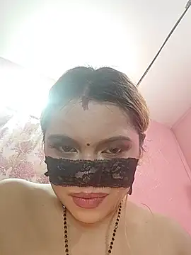 Bunnybush37 live cam preview