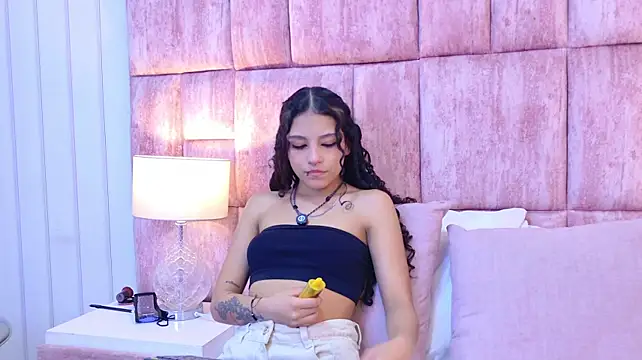 MiaLaure