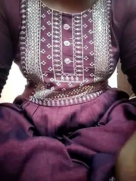 vedhawifecouples live cam on StripChat
