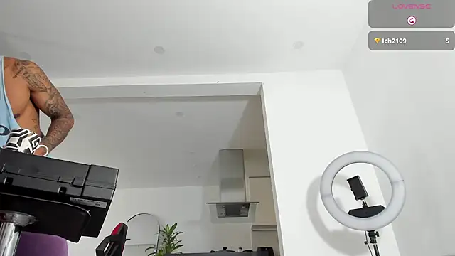 TROYWESLY- live sex cam