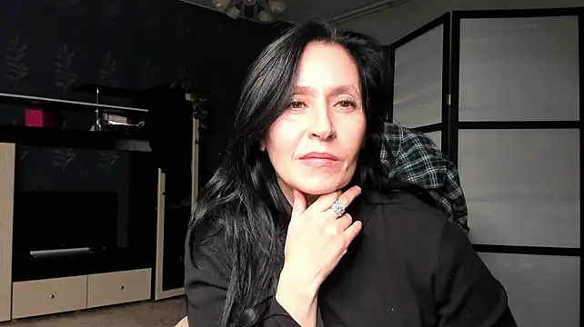 Lucky_Milf live cam preview
