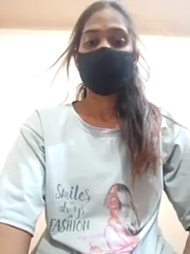 hotgirl-20 live cam preview