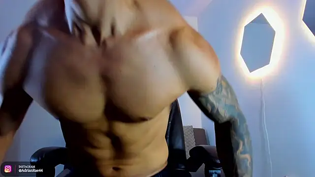 Mr_adrian webcam