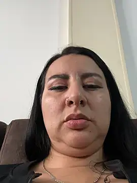 Abril_Luv live cam on StripChat