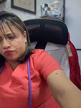 Melany-1 live cam on StripChat