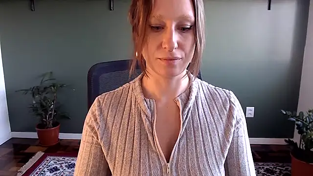 callmedemme live cam on StripChat