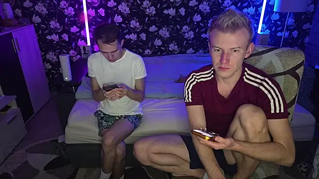 Vuitton live cam on StripChat
