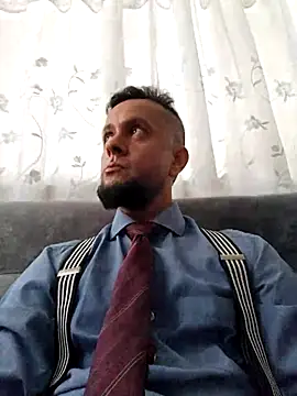 TRIISTAN_KING10