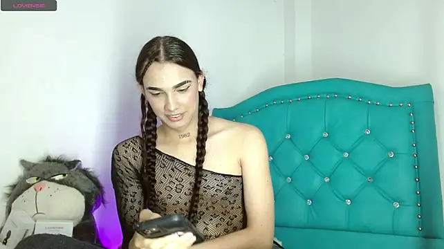 Almazz_Hot live sex cam