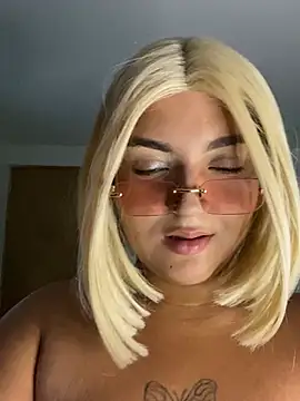 curvysofii webcam stripchat model stream image