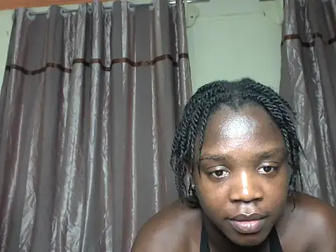 sexygirly2 live cam on StripChat
