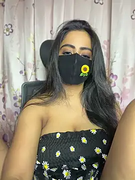 Naughty_Queen49 live cam on StripChat