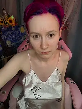 Fuzzy_Unicorn live cam on StripChat
