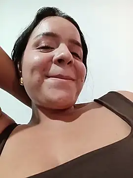 Julieth_hot-69 live cam on StripChat