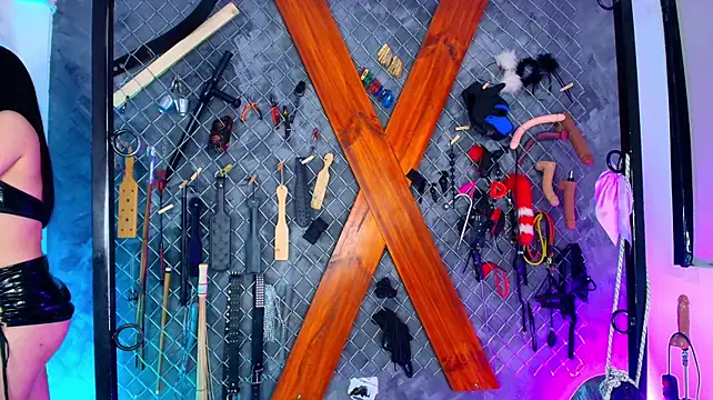 Mistress_lexi_bdsm live sex cam