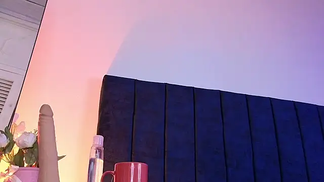 Katiaa_n live cam preview