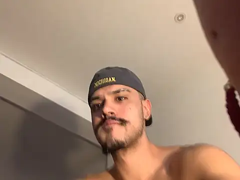 machoquetepicha live sex cam