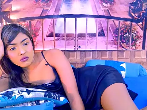 IndianPretty14u2Luv live cam on StripChat