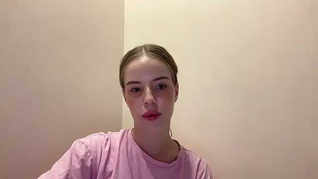 Moonveil_ live cam on StripChat