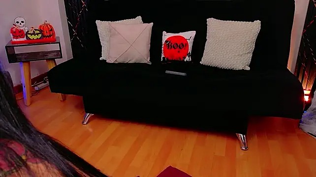 EmmyEvans1 live cam on StripChat