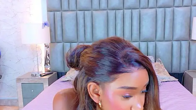 TylaWest live cam preview