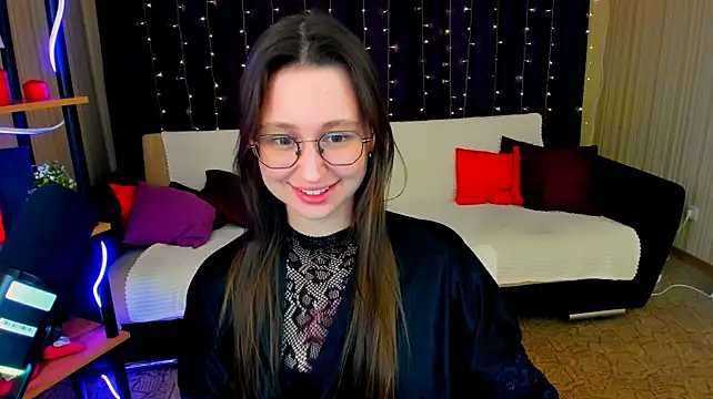 YourLovellyStory live cam on StripChat