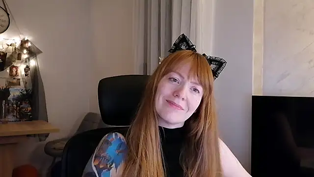 Aurora_Velvett_