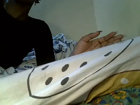 curvy-girl2 live cam on StripChat