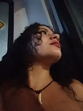 Yaya_paid live cam on StripChat