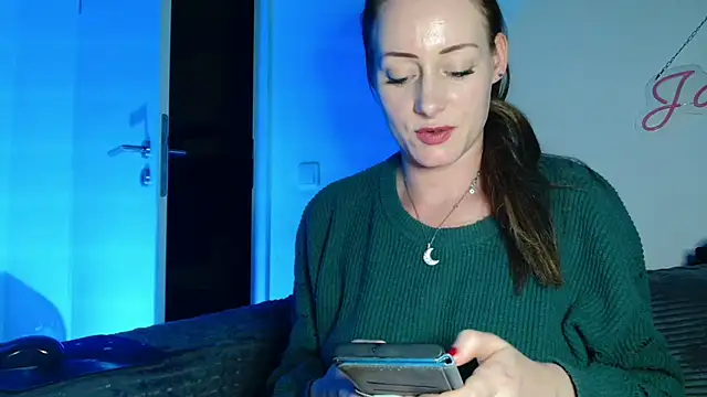 Jasmin-White webcam