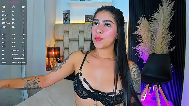 little_sophie18 live cam on StripChat
