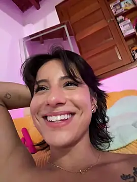 Ale_Lewis webcam