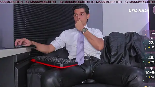 massimo_g live cam on StripChat