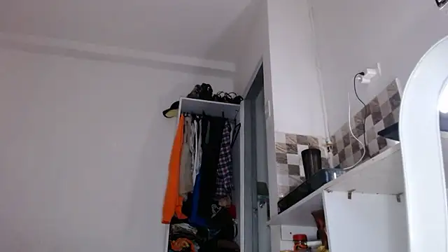 saara_johnson496 live cam preview