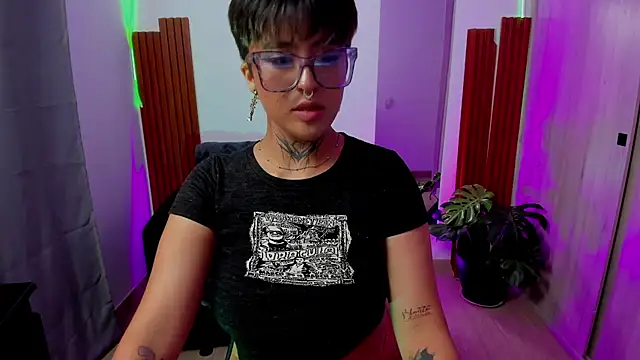 Rebeka-baker live cam on StripChat