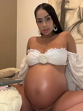 Mau_White webcam