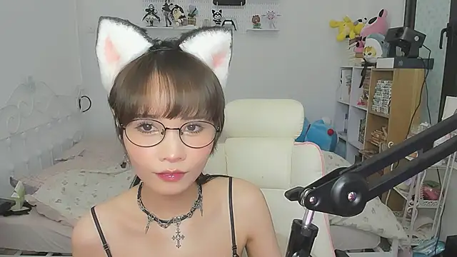 Show de webcam ao vivo com NeKo-nEk0-niI - Brinquedos Lovense interativos disponíveis