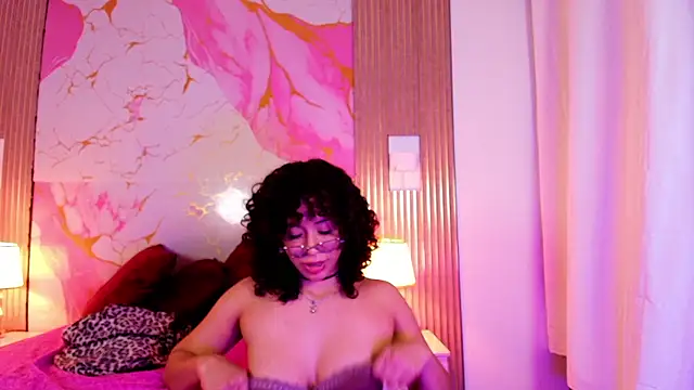 Woo_isDaphne live cam preview
