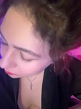 Your_insomniya live cam on StripChat