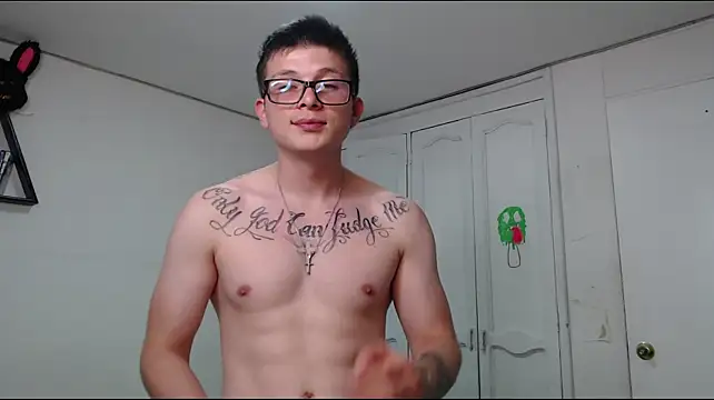 MathewCollin live cam on StripChat