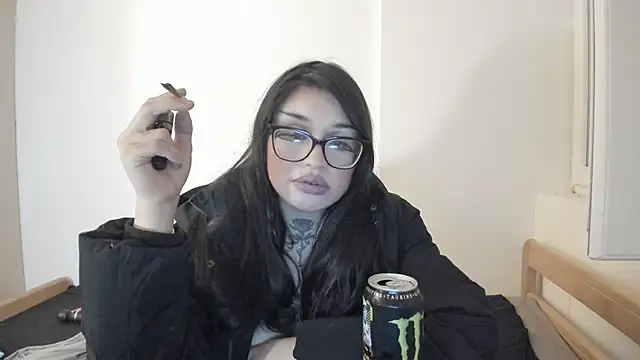 Show de webcam en vivo con Venushexivu616 - Juguetes Lovense interactivos disponibles