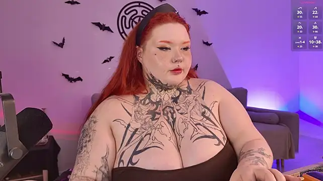 Live-Webcam-Show mit Gotic_Pie - Interaktive Lovense-Toys verfügbar