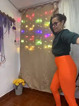 Show webcam en direct avec Goddess-Love- - Jouets Lovense interactifs disponibles