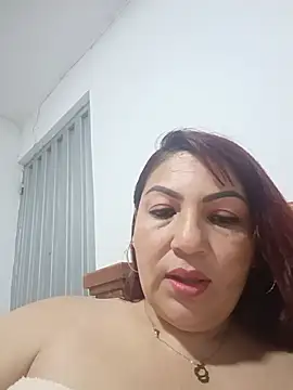 Agata_Traviesa live cam on StripChat