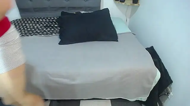 sasi_luna live cam preview